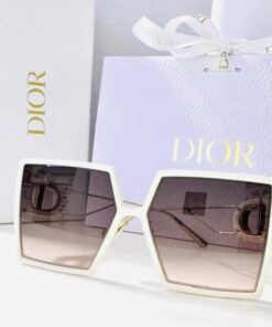 Dior 30Montaigne SU