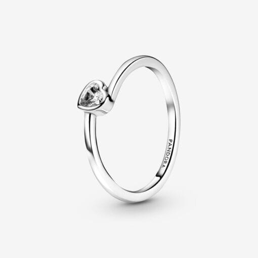 Anillo Corazón Solitario Transparente Inclinado