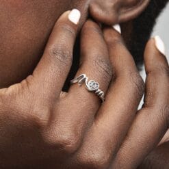 Anillo Corazón de Madre en Pavé