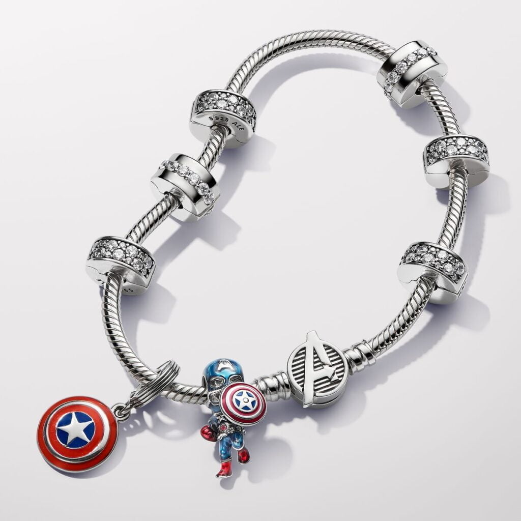 Charm Capitán América de Los Vengadores de Marvel