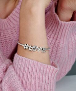 Charm en Plata de Ley Letra V