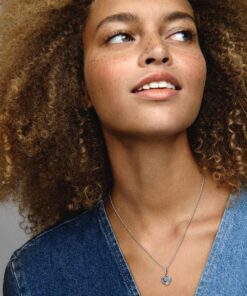 Collar Brillante Corazón de Luna Azul y Estrellas