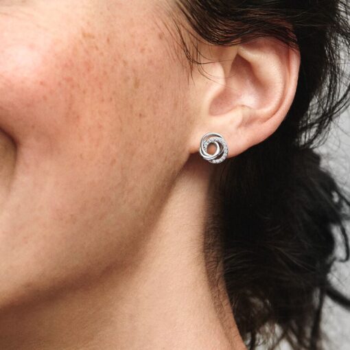 Aretes de botón Círculo Familiar Siempre