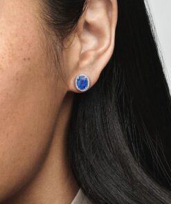 Alternative view of Aretes de Botón Halo Brillante