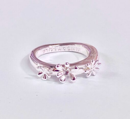 Bimba y Lola Set de anillos tres otros con detalles de cristales