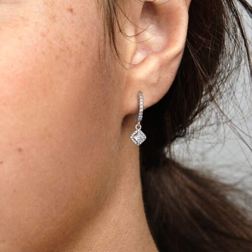 Aretes con Cuadrado Brillante