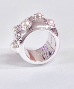 Bimba y Lola Anillo Ancho plateado con perlas y cristales