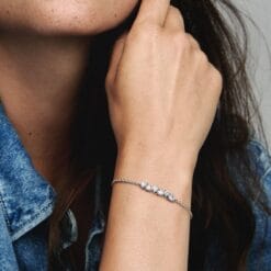 Pulsera de Cadena con Corazones Brillantes