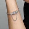 Cadena de Seguridad con Estrellas y Galaxias