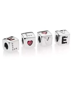 Charm Dado de Amor