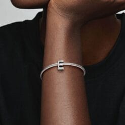 Charm en Plata de Ley Letra E