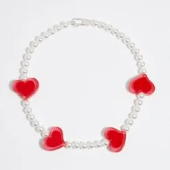 Collar de Perlas y Corazones