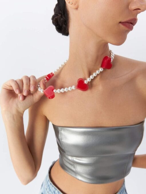 Collar de Perlas y Corazones