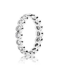 Anillo Brillante Atractivo