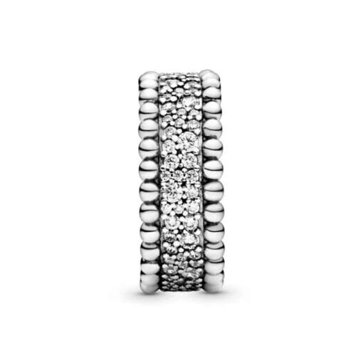 Anillo Con Banda De Pavé