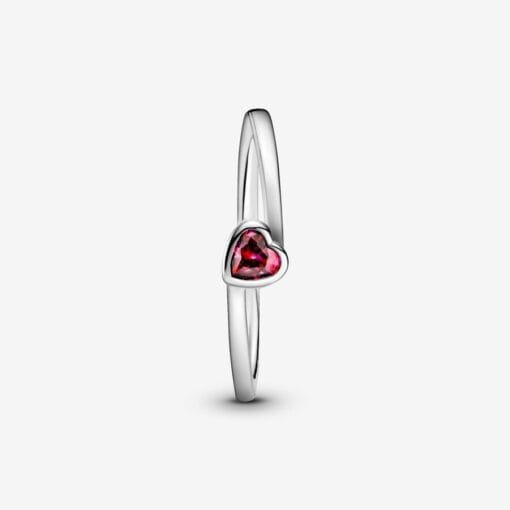 Anillo Solitario Con Corazón Rojo Inclinado