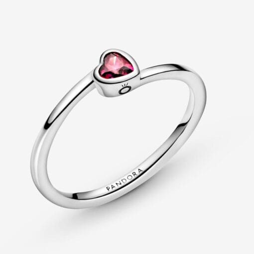 Anillo Solitario Con Corazón Rojo Inclinado