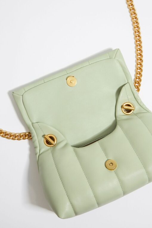 Bolso Pequeño de Napa Verde Claro con Solapa
