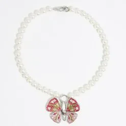 Collar de perlas de mariposa de cristal