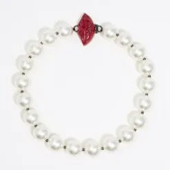 Collar Perlas Labios Rojo