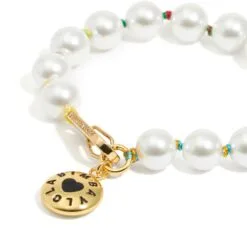 Pulsera de Perlas con Logo de Caramelo y Cordón Multicolor