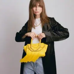 Valentina en Amarillo Limón