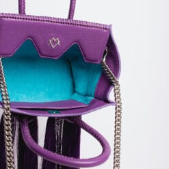Valentina en Morado