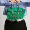 Valentina en Verde Esmeralda y Plumas / Cadena Plata