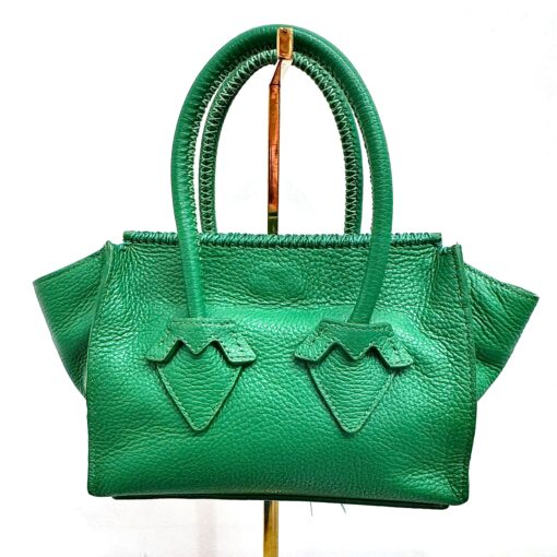 Valentina en Verde Esmeralda y Plumas / Cadena Plata