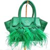 Valentina en Verde Esmeralda y Plumas / Cadena Plata
